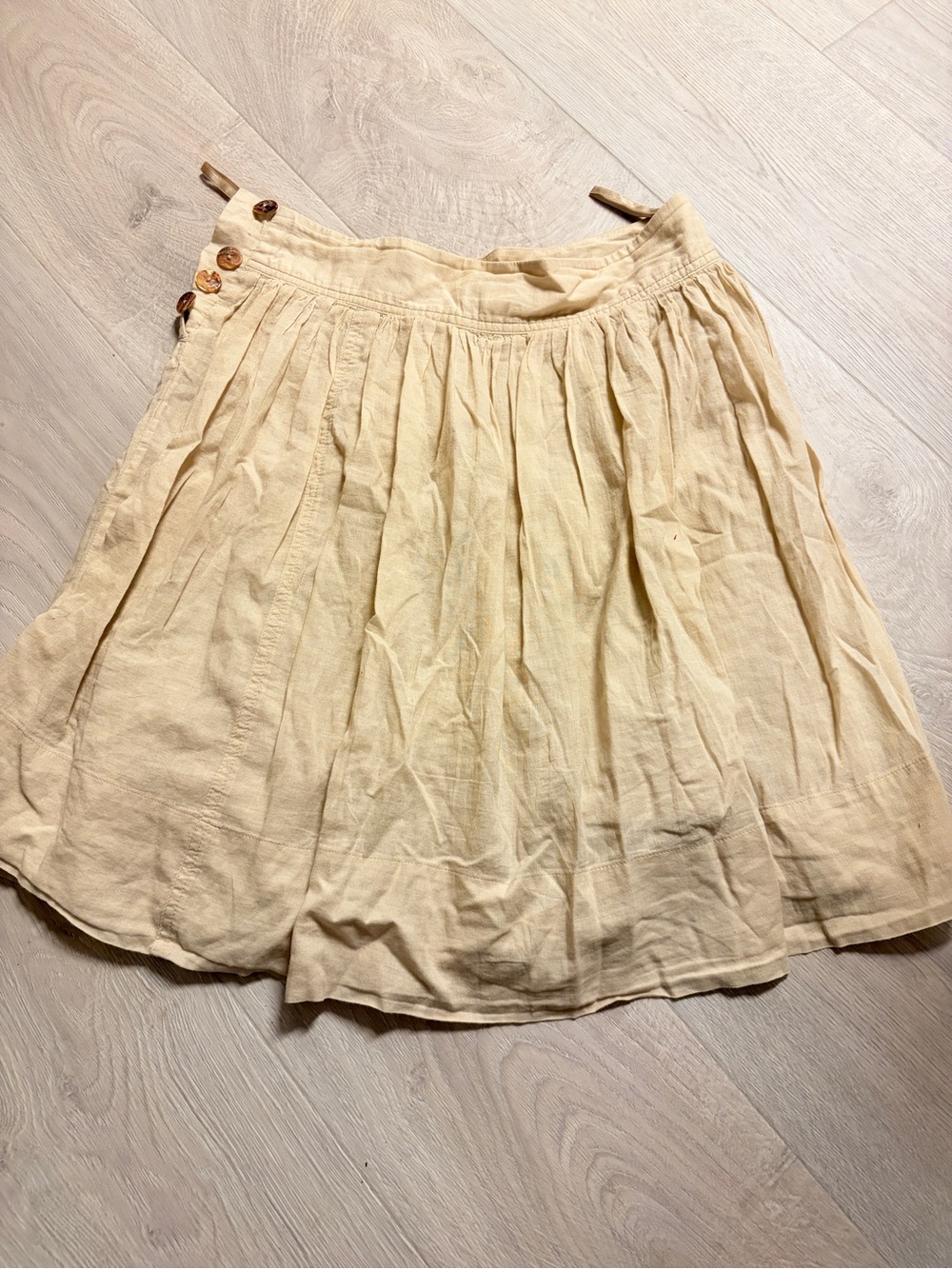 Banana Republic Pale Yellow Pleated Mini Skirt
